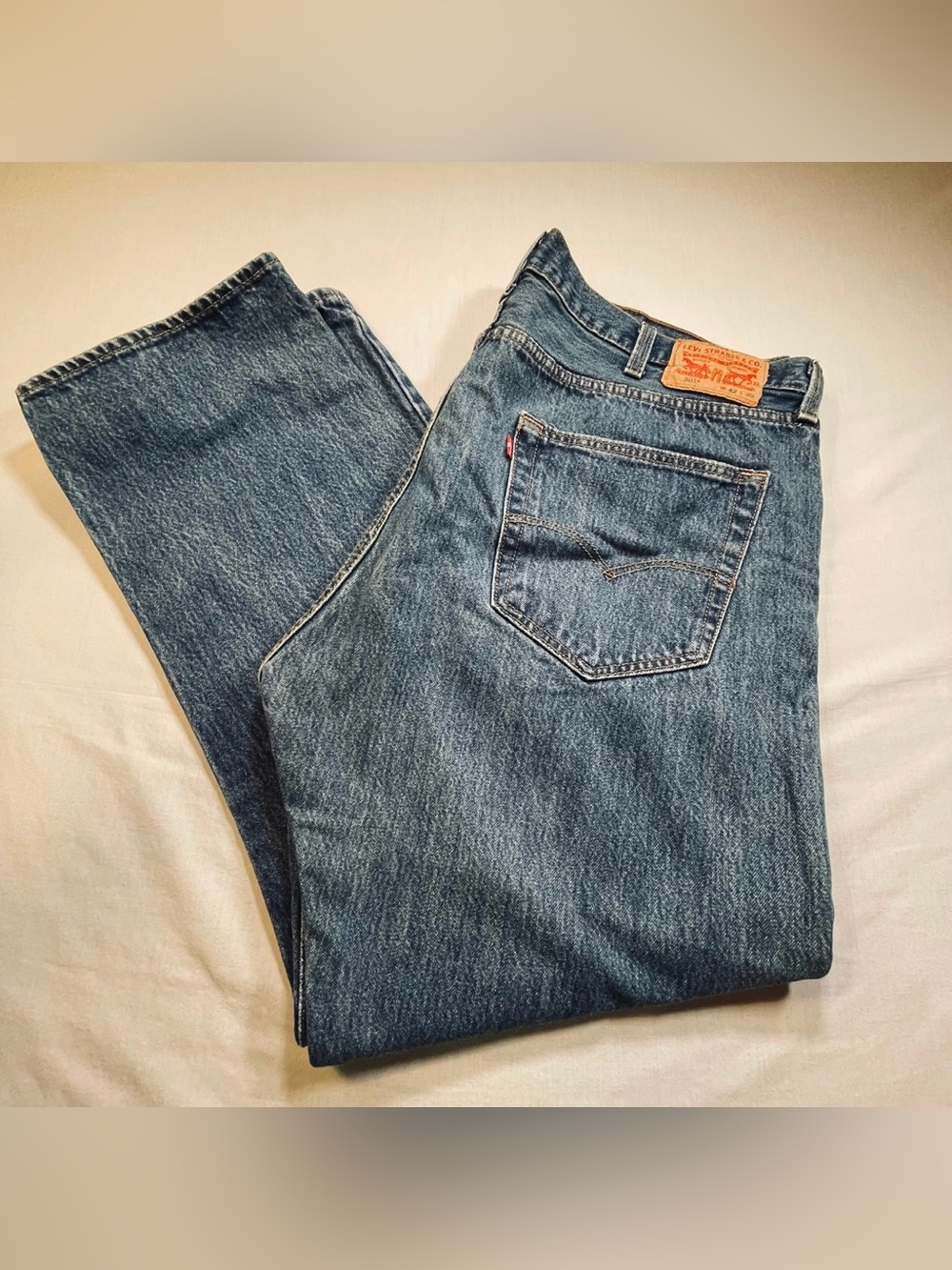 Levis 501 Blue Jeans Mens 42x30* Button Fly Original Fit Mid Rise Workwear Retro